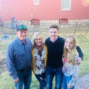 Meet your Posher, Kelly